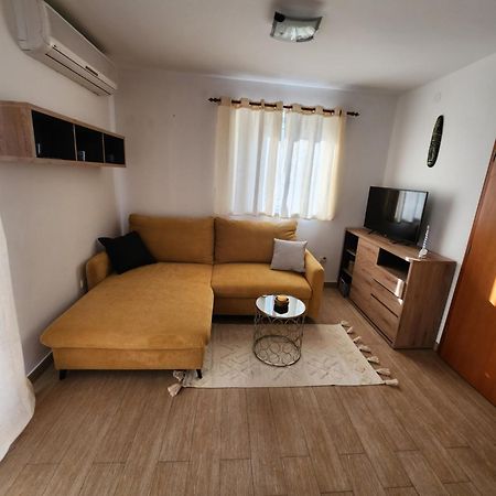 Apartmán Lucija Karlobag Exteriér fotografie